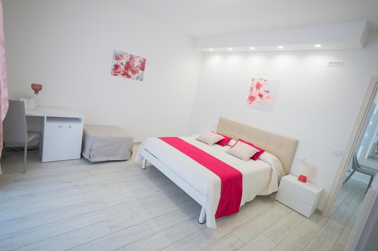 Pineta Del Mare Bed & Breakfast Alba Adriatica Eksteriør bilde
