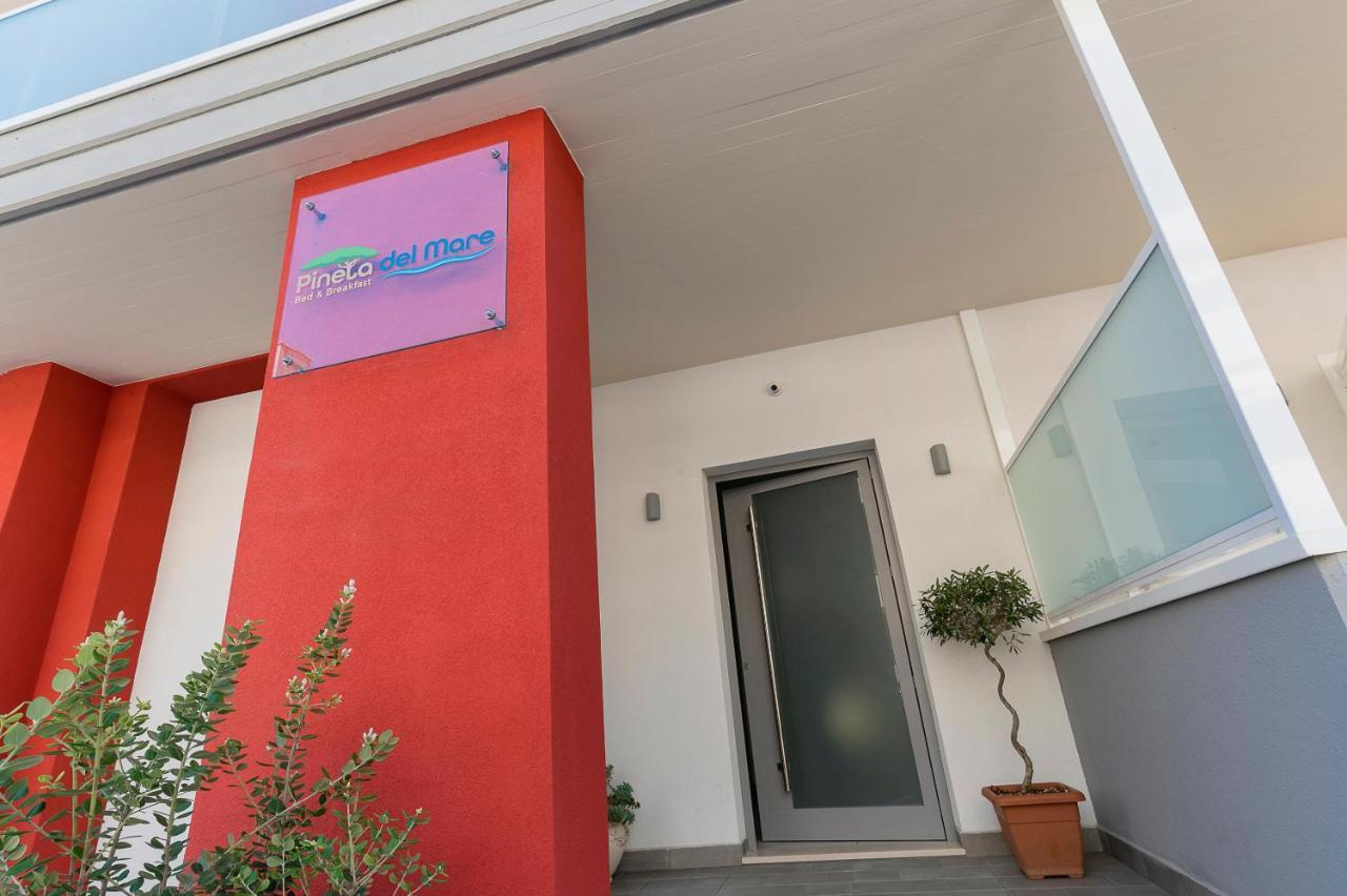 Pineta Del Mare Bed & Breakfast Alba Adriatica Eksteriør bilde