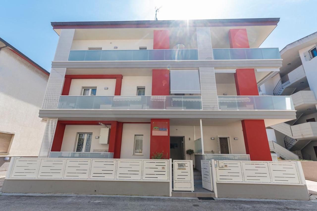 Pineta Del Mare Bed & Breakfast Alba Adriatica Eksteriør bilde